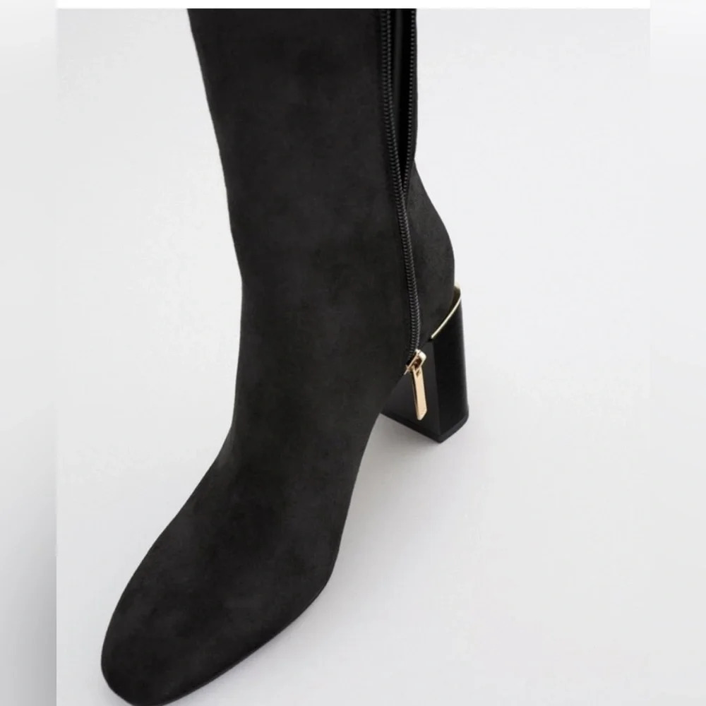 Zara faux suede Block heeled black booties With Gold Details  Size 40/ US 9.5 - Picture 2 of 8